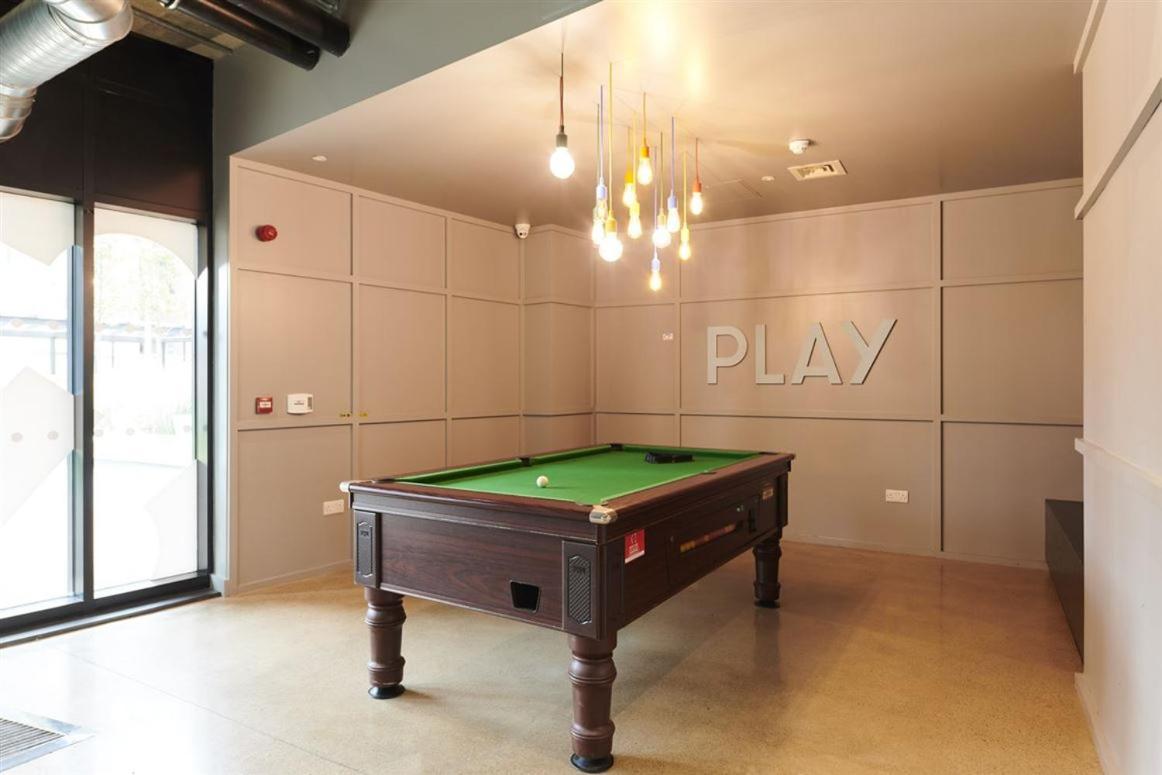 Modern Single En-suite Bedrooms In 5 Bedroom Apartments, City Centre - Dorset Point Aparthotel *